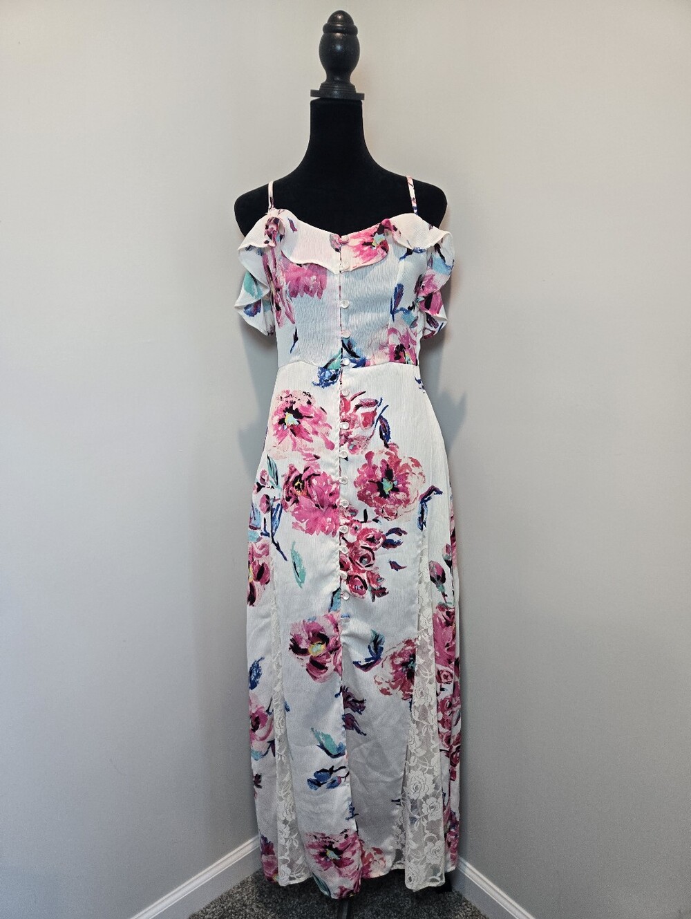 Venus Maxi Dress XS Flower Lace Cold Shoulder Flowy Beachy Feminine Y2k